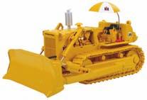 Allis-Chalmers HD-21 Dozer 1/50 First Gear. Die cast metal replica comes with display case.