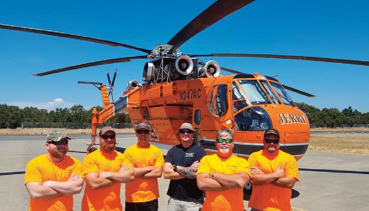 One of them belongs to Erickson and is based for 90 days at Sonoma/Santa Rosa. The S-64E Aircrane is a conventional rotor system with a fully articulated 6-blade rotor head and a 4-blade tail rotor.