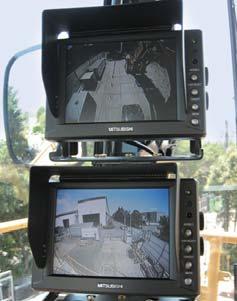 servicing. Outside Cameras (Optional) Enhances operator's visibility. The operator can monitor around the machine, using four optional cameras to eliminate blind spots.