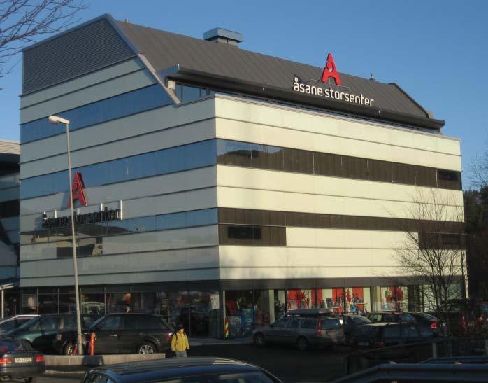 The 3,500m² is spread over 5 levels and includes underground parking, a supermarket, cafés and restaurants, boutiques