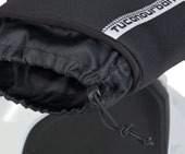 thermal padding on the back of the hand Rigid opening with