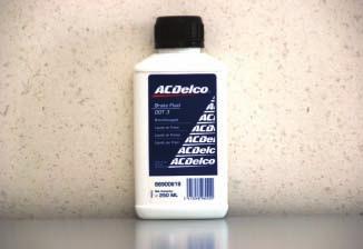 Fluids - 2 Stroke Universal 1L 88901030 ACDelco TWO STROKE UNIVERSAL is an oil for air cooled 2-stroke gasoline engines, intended for machines, of which the fuel tank is filled with a mixture of