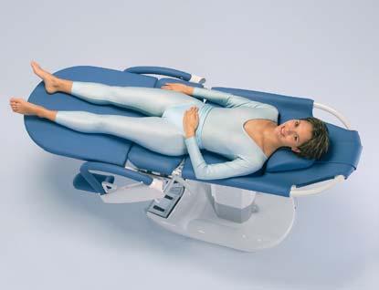 This makes it particularly easy for older patients to take a seat when the foot rests are swung downward.