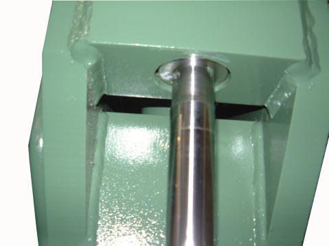 With stripper beam resting on lower beam stops install the cylinder on machine foot rest area and using anti-seize apply a small amount to either the new grade 8 bolts or threaded holes.