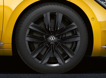 alloy wheels 8J x 18 Tyres: 245/45 R18 OPTIONAL ON