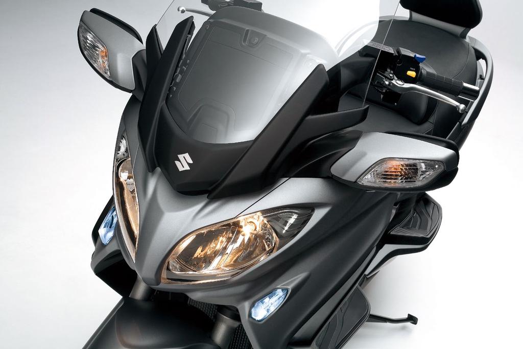 Sparkling LED position lights help to heighten visibility, as do turn signals in the rearview mirrors.