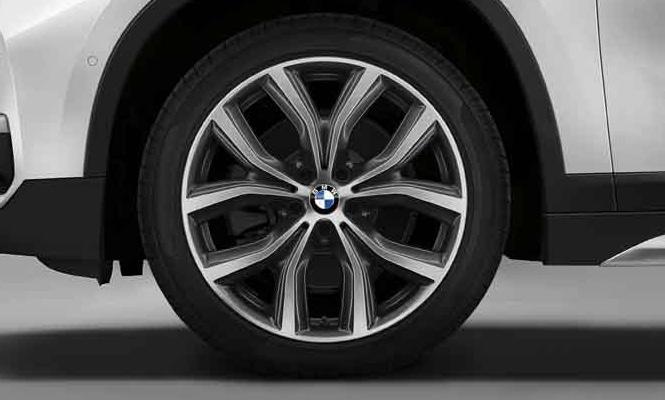 7.5 front and rear; and 225/50 front and rear run-flat all-season tires 1, 2 1 Does not come equipped with spare wheel and