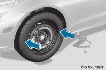 348 Changing a wheel Wheels and tires Mounting a new wheel Oiled or greased wheel bolts or damaged wheel bolts/hub threads can cause the wheel bolts to come loose.