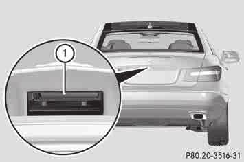82 Trunk Opening/closing Do not carry heavy or hard objects in the passenger compartment or trunk unless they are firmly secured in place.