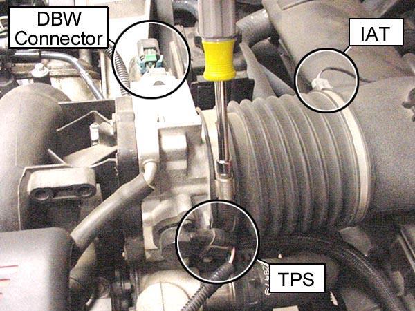 1. Install the bottle nut adapter (1) and washer (2) on the nitrous bottle (3), and tighten securely. 2. Slip the bottle mounting brackets (4 & 5) onto the nitrous bottle, as shown in Figure 3E