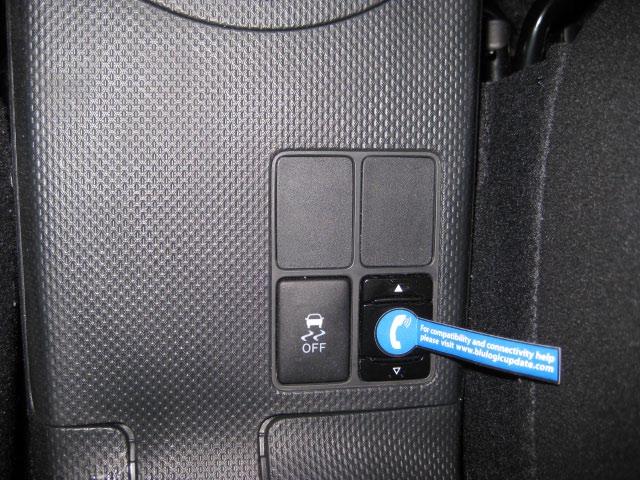 1-17 CAUTION: Do not touch the positive terminal with any tool during installation. g. Place owner s manual in glove box. 6. Apply BLU Logic decal to BLU Logic switch.