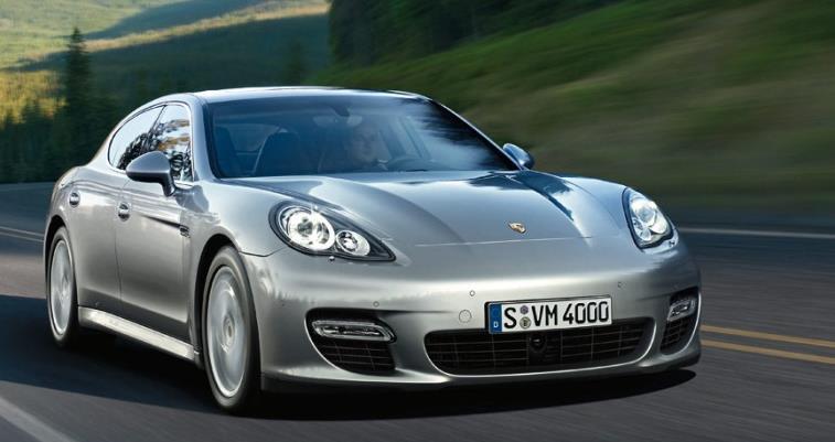 Porsche InnoDrive: Route preview offers greater efficiency