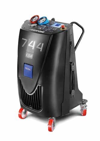 Despite its advanced design, however, the KONFORT 744 is just as easy to operate as its more conventional counterparts dedicated to R134a and R1234yf refrigerants.