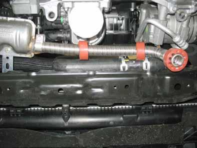 bracket 4 Exhaust pipe exhaust muffler 4 3 4 3 3 3 Ensure sufficient