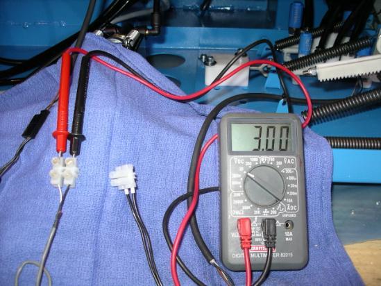 Pedal in full forward speed position- Approx 8.0v DC The POT voltage will vary from 3.1v to 7.