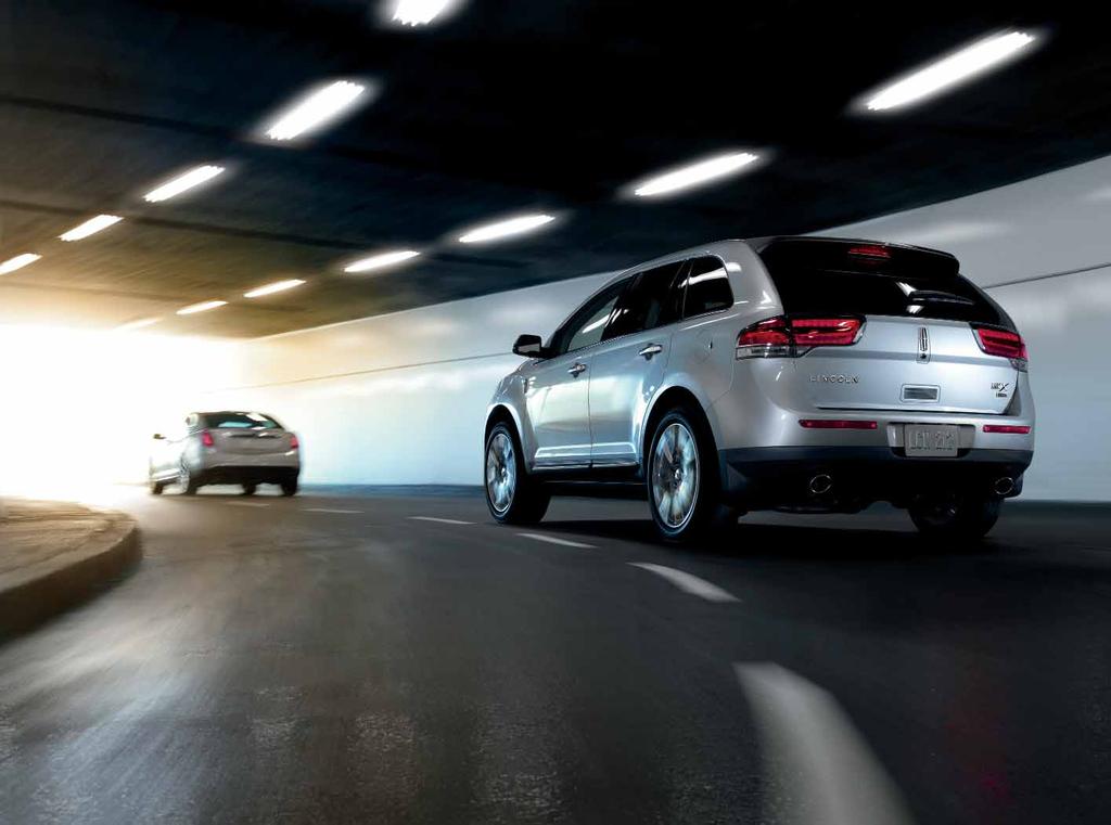 SENSE TRAFFIC AND ADJUST SPEEDS. LINCOLN MKX CAN DO IT. There is something truly luxurious in driving a vehicle with sensors that can help you be more aware of your surroundings.