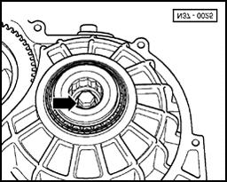Transmission, disassembling and assembling Page 18 of 60 37-64 - Insert screwdriver through hole of large drive shaft and large sun gear to loosen and tighten bolt for small drive shaft.