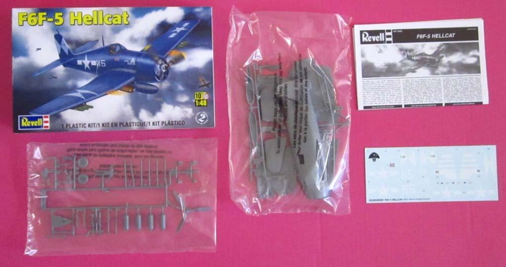(Photo 000a) While the copyright on the Revell box is 2011, the model is in fact a re-issue of the 1963 Monogram kit.