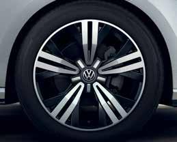 With its raised ground clearance the Golf Alltrack can take on uneven surfaces with confidence, while durable 17" Valley alloy wheels (and optional new 18 Kalamata alloy wheels) keep the Golf