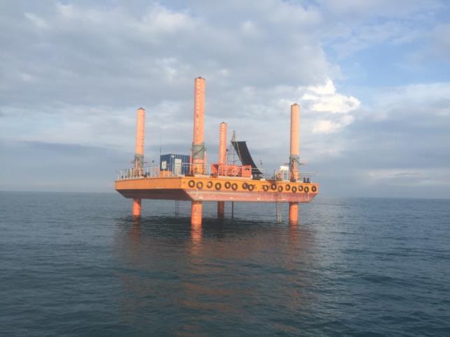 Fixed hydraulic offshore platforms 環島 9 號 (Formosa No.