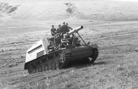 The 1st battery also consisted of six Wespe SP guns, but per Meyer's account of the German artillery support, this
