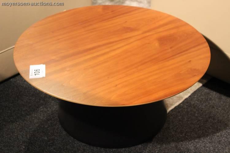 106 1 coffee table, with black base color: nut