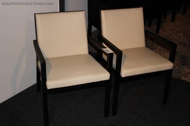 seats FLORA, provided with wooden frame, leather