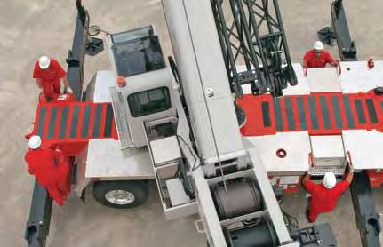 Access to the engine compartments and the operator s cab is superb with strategically-located ladders and steps.