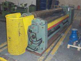 available equipped with: - Upper roll inclination - Profile dies at the end of the rolls 4-rolls SCHIAVI 3000 10/8 Roll length mm 3100 Upper