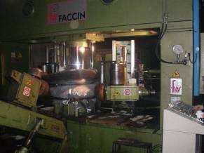 HYDRAULIC DISHING PRESS SERIES PPM-150/2,5 Pressing power Ton 150 Distance between the uprights mm 2.