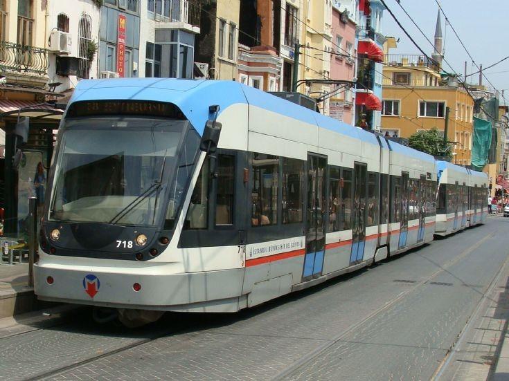 TRAMWAY, A LARGE CAPACITY MASS TRANSPORT Could we generalise the Turkish