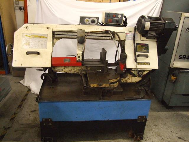 Price: 4,468 + VAT Condition NEW Sawing Machines Used Progress 1018NDR Bandsaw Year of Manufacture: 2000 Serial Number: 011140 Equipment: Swivel bow, Variable speeds, Hydraulic dampening,