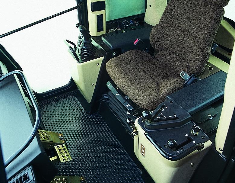 Operator Station and Controls Designed for operator comfort and ease of operation.