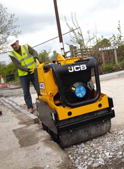 perfect 50/50 weight distribution. Both models are fully hydrostatic and offer a best-in-class kerb clearance. Both VMD70 and VMD100 are easy to use.