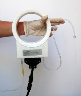 Note: The QiF TM Blood and Fluid Warmer Disposable Unit is a single use item, supplied sterile and ready for use.