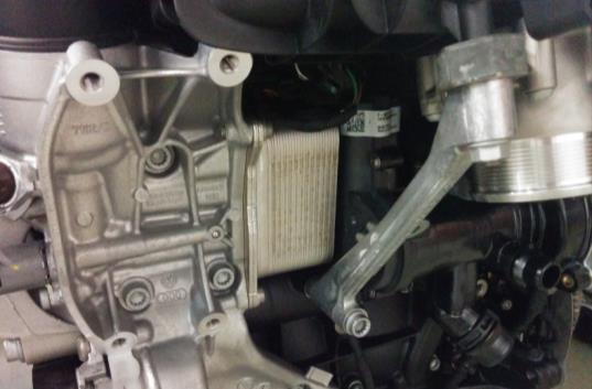 mounted in its location C14-9) Oil cooler with connections -