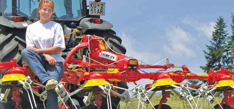 4-rotor tedder for all locations... The increased specifications required by small to medium-sized businesses are met by this 4-rotor machine.