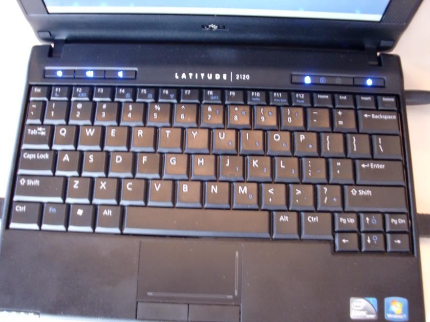 2 Installation 7. Press the power switch on the Netbook, see image below. 8. Enter Windows Password: Thermobrite. 9.