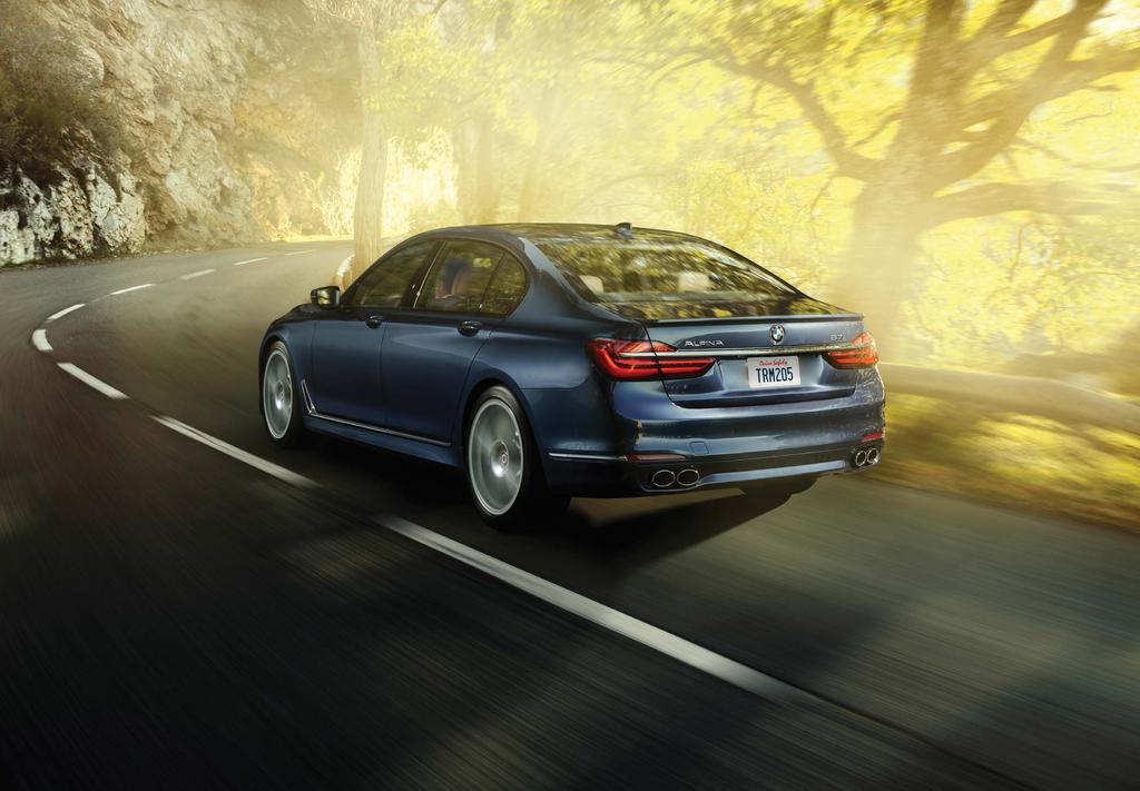 BEAUTY IN MOTION. The advanced ALPINA switch-tronic 8-Speed Sport Automatic transmission excels in every mode, offering a smooth ride at any speed.