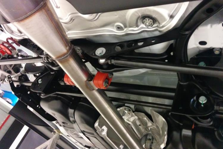 Subframe Modification of axle mounting points H2-5) Subframe