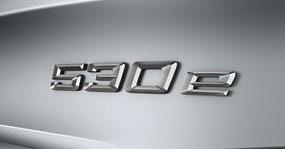 Výsledný systémový výkon má hodnotu 85 kw 3 (5 k 3 ). Inteligentný manažment energie koordinuje všetky komponenty konvenčného pohonu BMW s efektívnou technológiou BMW edrive.