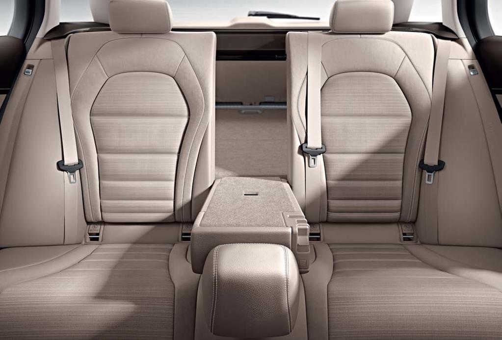 38 Flexible freedom The new C-Class Estate offers generous stowage space of up to 1510 litres.