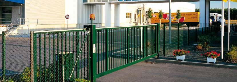 Tracked sliding gates Different types for industrial and private application RT-H type Through its manually-operated gate systems on tracks, Werra is providing a cost-effective yet solid form
