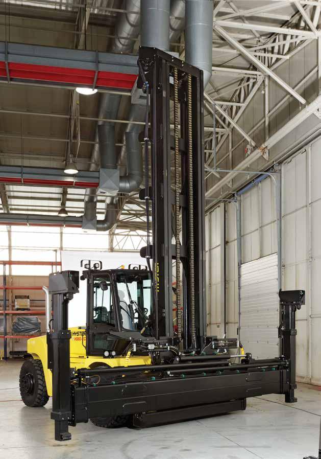 serviceability EASE OF SERVICE Hyster container handlers have been designed with the service technician in mind.