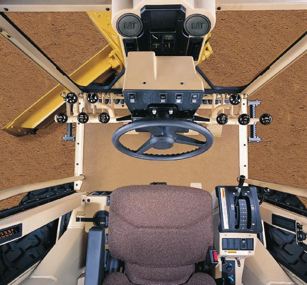 Exceptional visibility helps improve operator confidence and productivity in all grader applications. The large front glass area provides an unobstructed view of the moldboard and front tires.