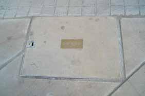 20 KENT STAINLESS MANHOLES KENT HINGED SOLO PAVER KHSP-450/450 Kent Hinged Solo Paver Manholes are used where opening the manhole is more frequent, where a single operator may