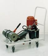 Products Mounting/Repair Hydraulic mounting and dismounting Hydraulic systems and units Compressed air driven FAG hydraulic unit The FAG hydraulic unit AGGREG-P1000-1/P2500-2 driven by compressed air