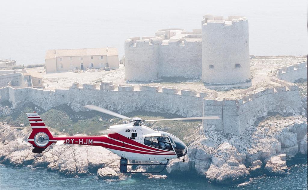DESIGNED WITH CUSTOMER IN MIND The new Eurocopter EC 120 B is the first light single engine helicopter to incorporate all the latest technologies available such as VEMD (Vehicle and Engine