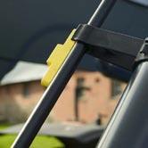The distance between the load-bearing point and the pivot point for the loader beam is very short.