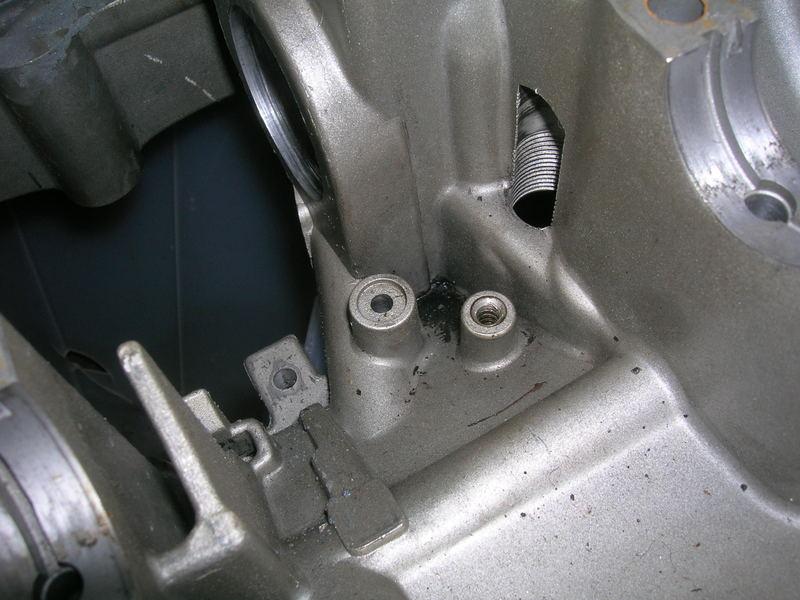 the 650 crank also has a stud for mounting the rotor, rather than a bolt, and the center of the rotor (stock or dyna) needs to be drilled out larger to fit.
